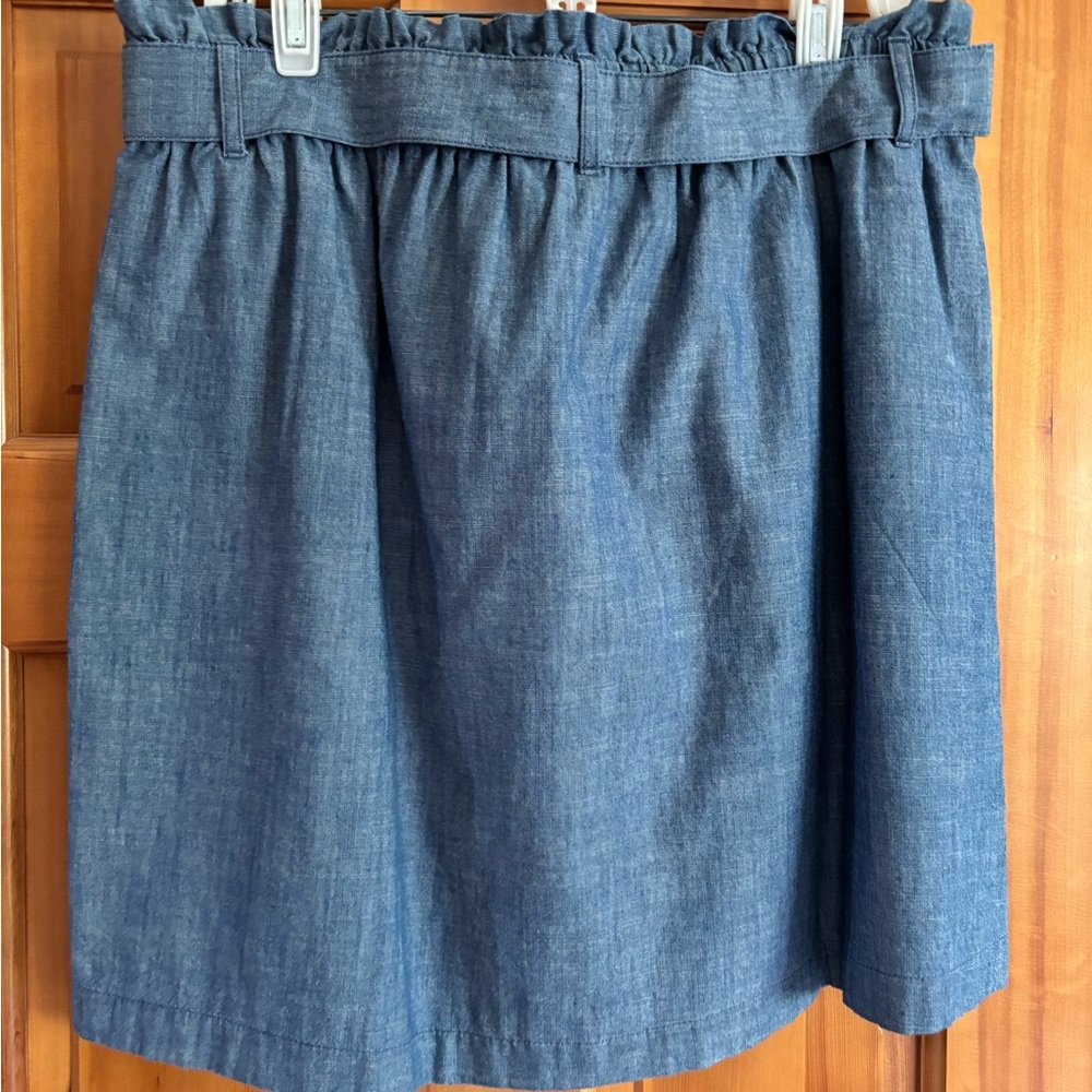 J. Crew Denim Chambray Skirt with Belt loops and self fabric belt. - Picture 6 of 6